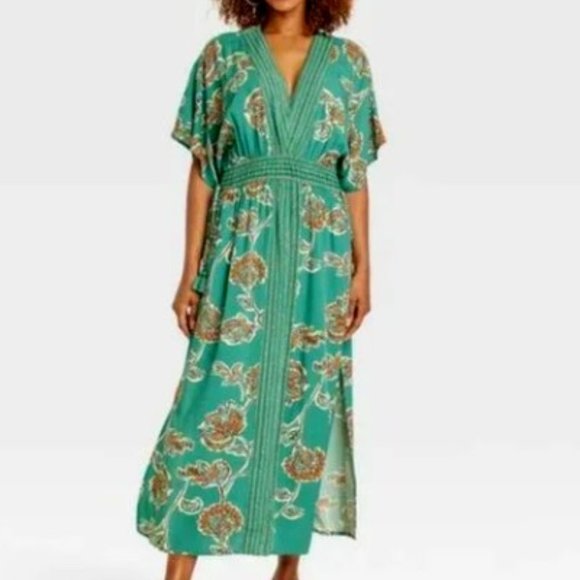 Floral Green Maxi Dress - Picture 1 of 5